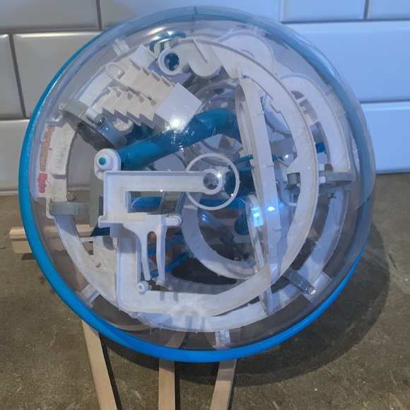 Perplexus Epic Puzzle Maze - Picture 3 of 4